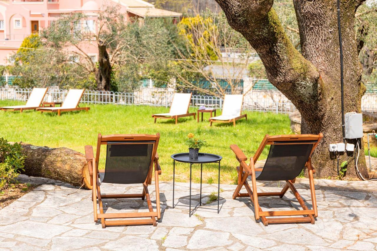 Spyrelia Villa With Private Pool & Outdoor Hot Tub Dassia  Extérieur photo