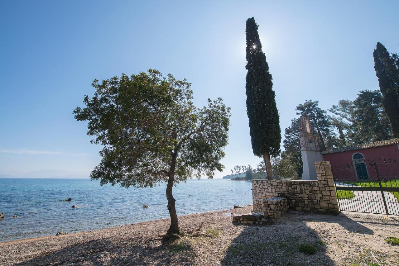 Spyrelia Villa With Private Pool & Outdoor Hot Tub Dassia  Extérieur photo